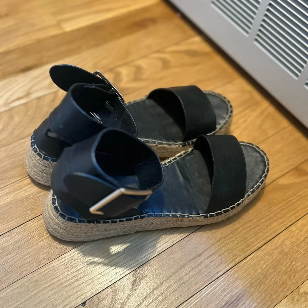 ZARA wedge buckle platform sandals - Picture 3 of 4